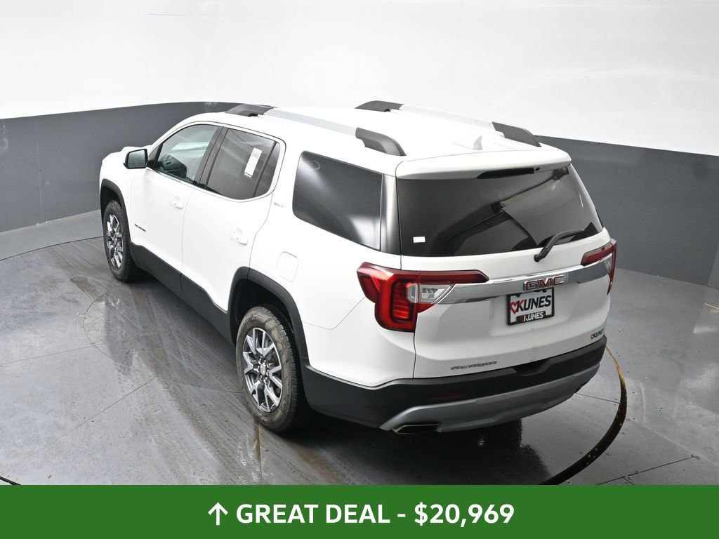 Used 2023 GMC Acadia SLT image 44