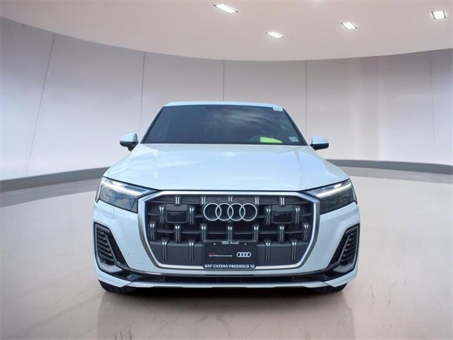 Used 2025 Audi Q7 3.0T Premium w/ Convenience Package image 2