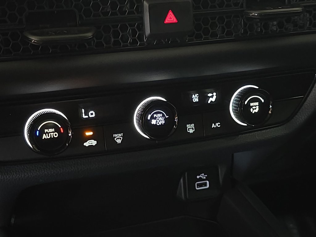 Used 2025 Honda HR-V LX image 25