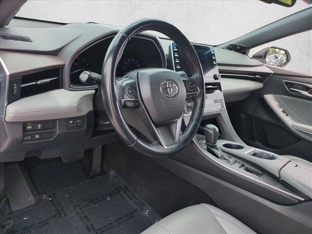 Used 2019 Toyota Avalon XLE w/ Moonroof Package FWD image 10