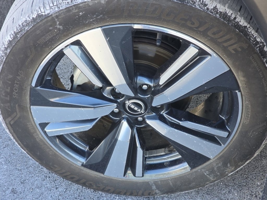 Certified 2023 Nissan Rogue Platinum w/ Platinum Premium Package image 33