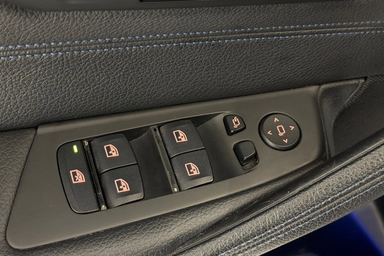 Used 2019 BMW 540i w/ M Sport Package RWD image 14