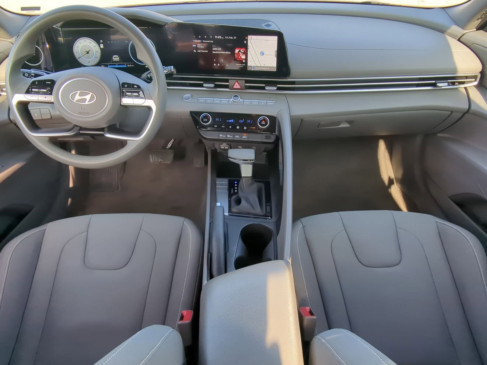 Used 2024 Hyundai Elantra SEL image 17