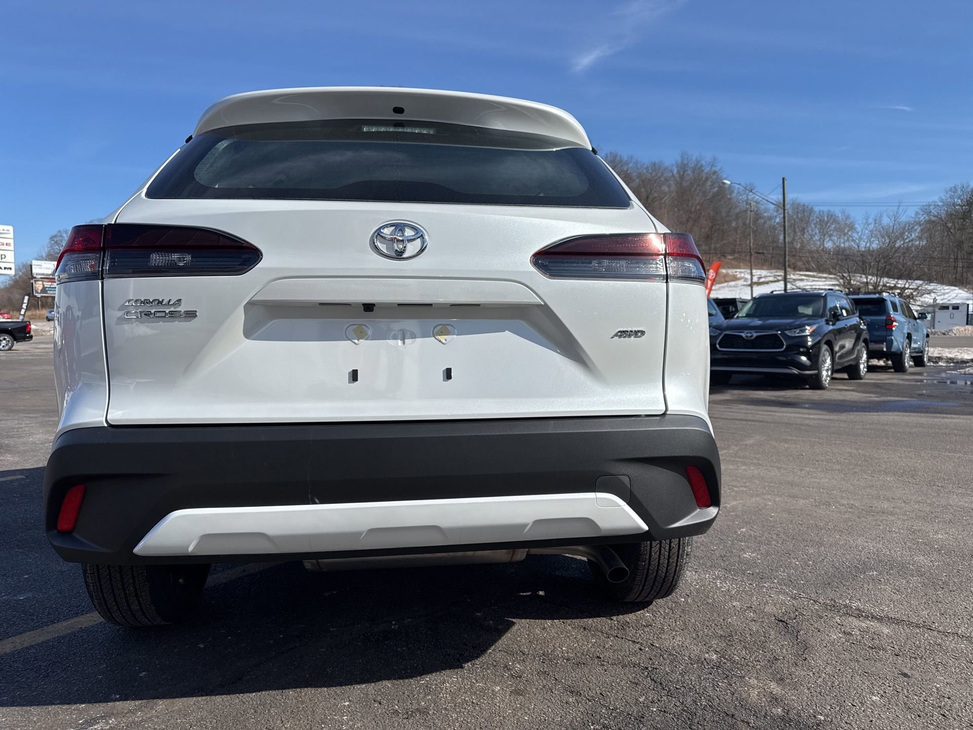 New 2026 Toyota Corolla Cross L image 4