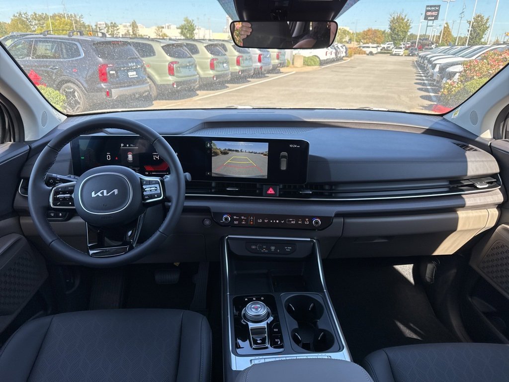 New 2026 Kia Carnival EX image 28