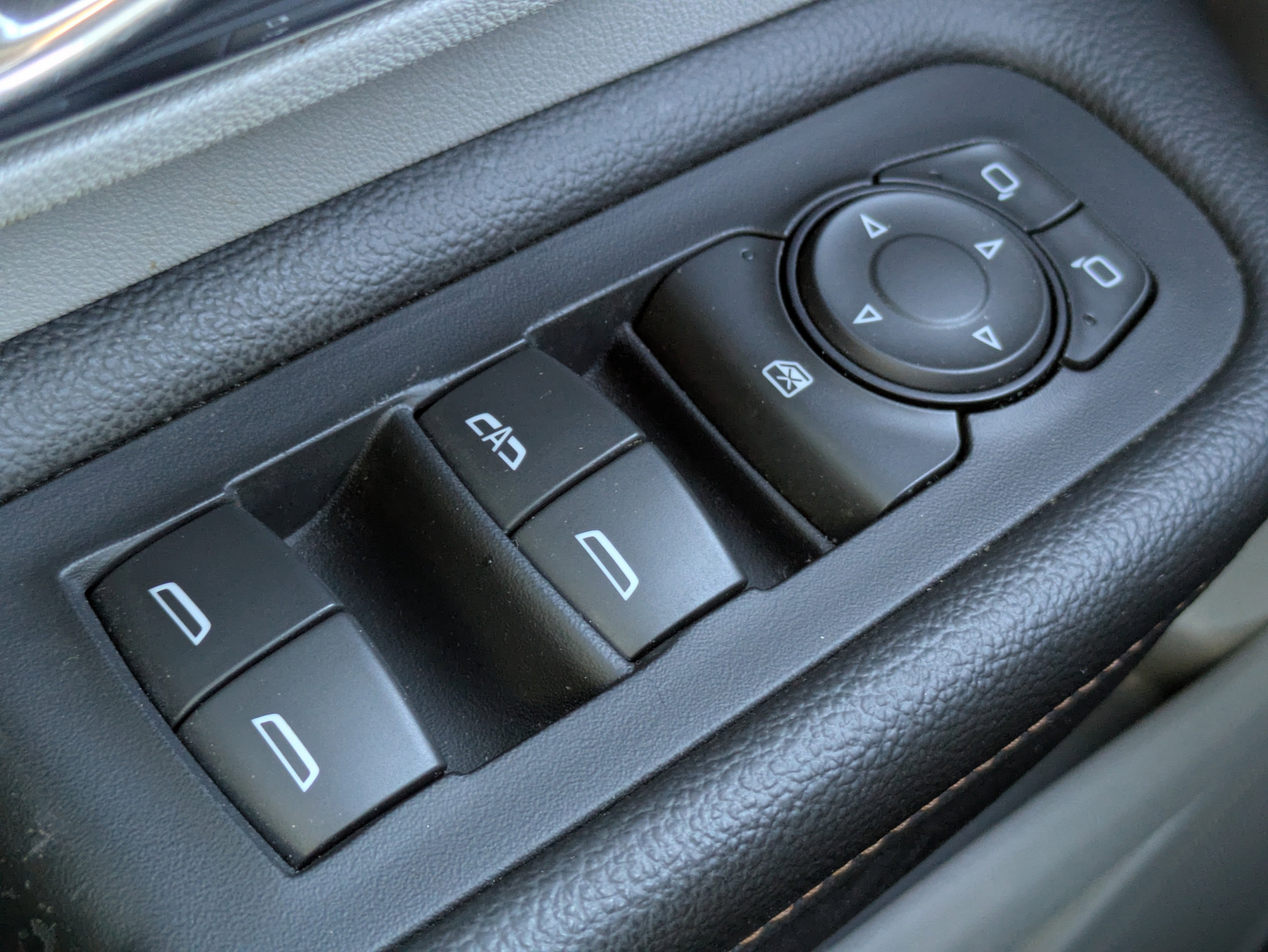 Certified 2018 GMC Terrain SLE w/ Driver Convenience Package image 22