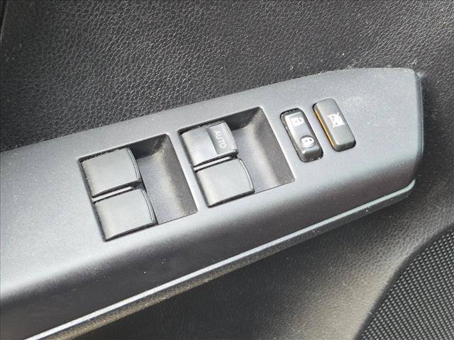 Used 2017 Toyota RAV4 XLE FWD image 11