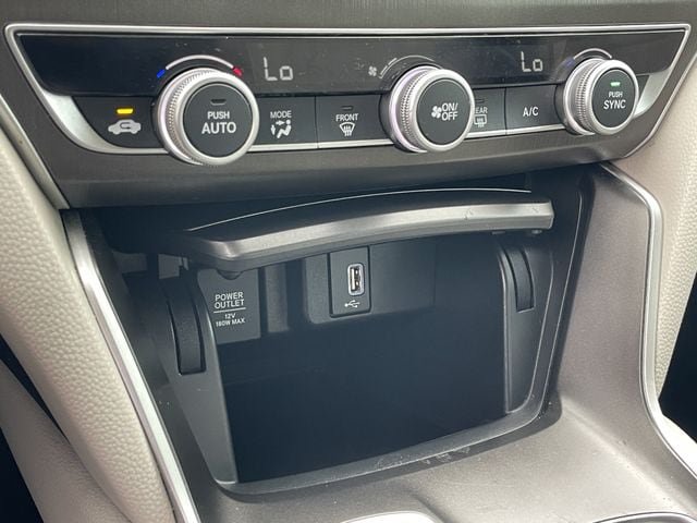 Used 2018 Honda Accord LX image 18