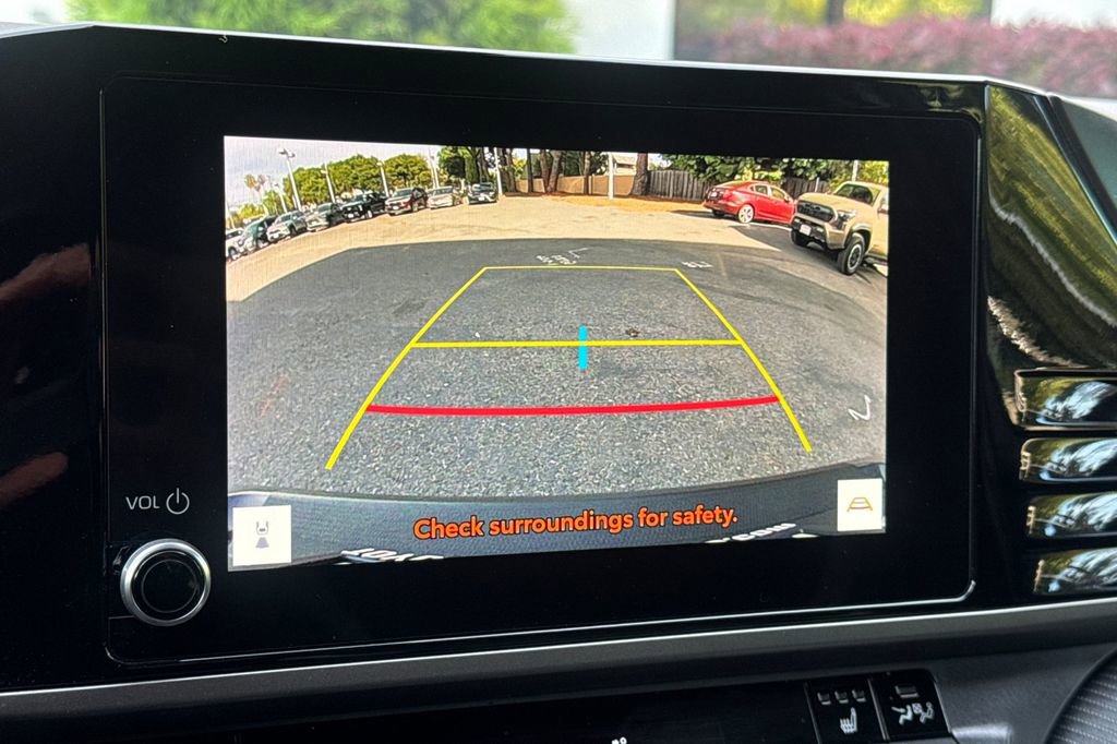 Certified 2025 Toyota Camry SE w/ Convenience Package image 18