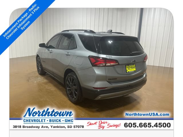 Used 2024 Chevrolet Equinox RS w/ RS Leather Package AWD/4WD image 3