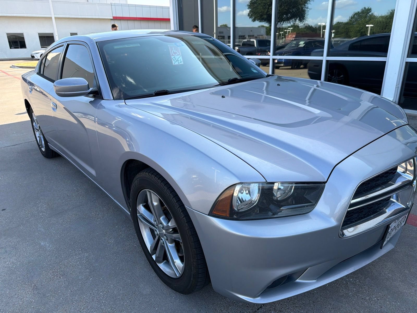 Used 2014 Dodge Charger SXT AWD/4WD image 3
