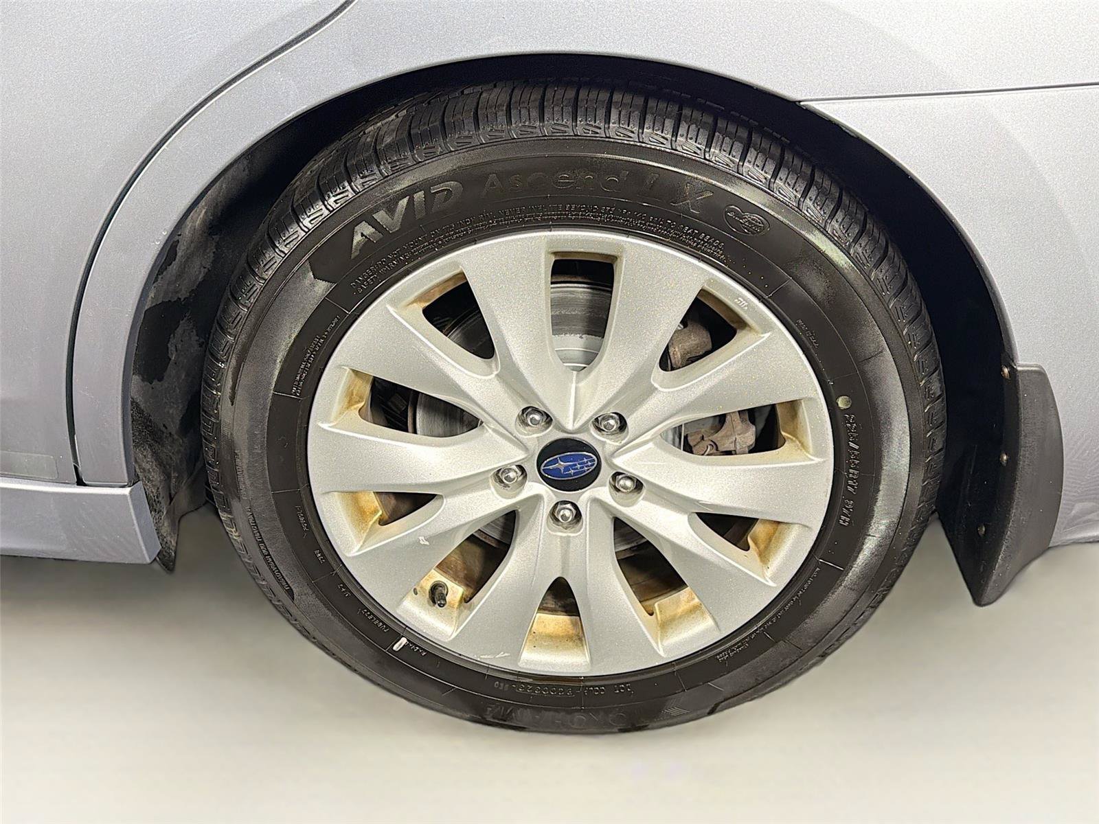 Used 2015 Subaru Legacy 2.5i Premium AWD/4WD image 34