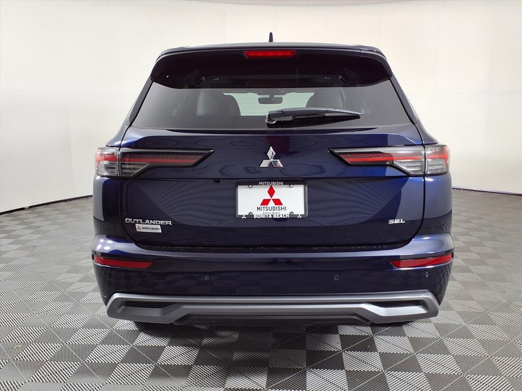 New 2025 Mitsubishi Outlander SEL image 6