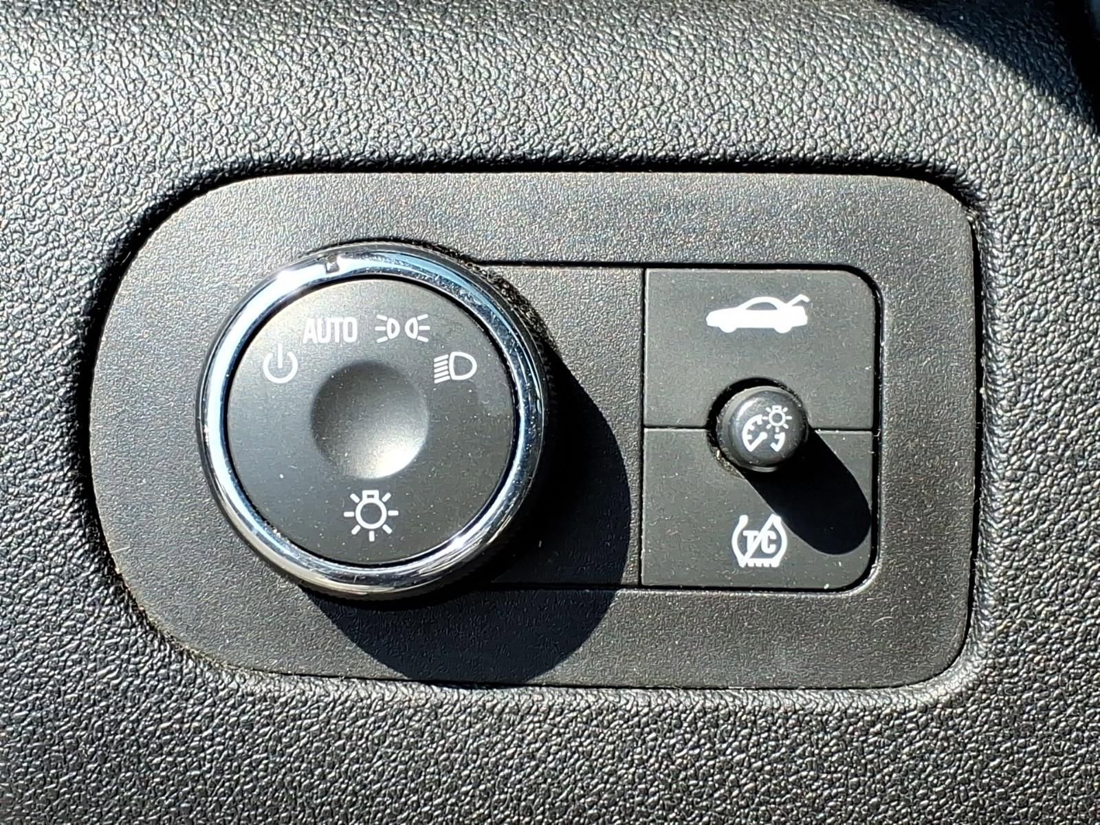 Used 2009 Chevrolet Impala LS FWD image 14