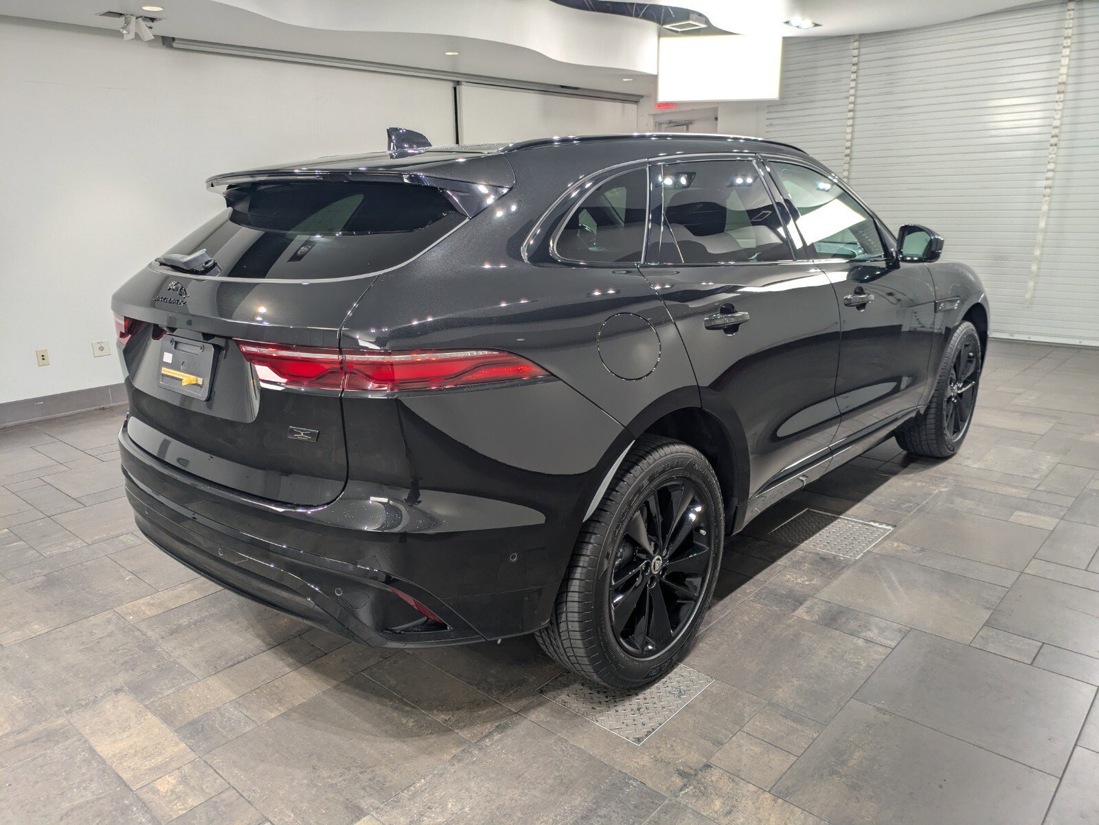 New 2026 Jaguar F-PACE R-Dynamic S AWD/4WD image 26