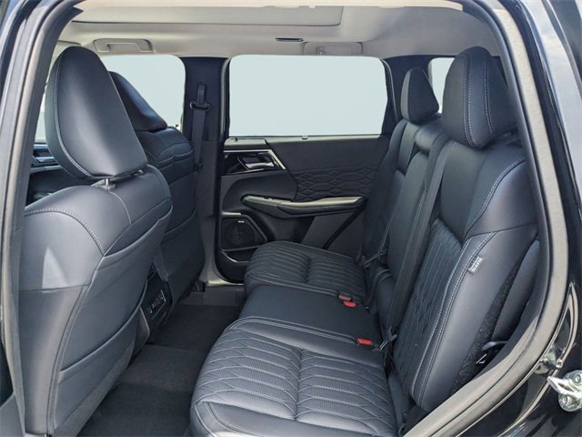 New 2025 Mitsubishi Outlander SEL image 12
