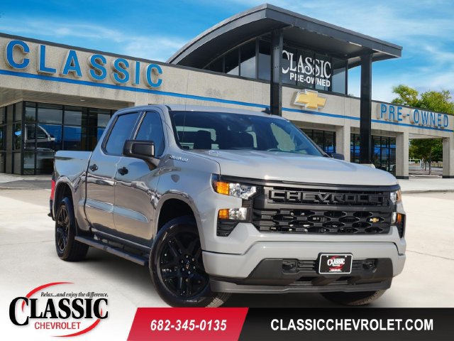 Used 2025 Chevrolet Silverado 1500 Custom