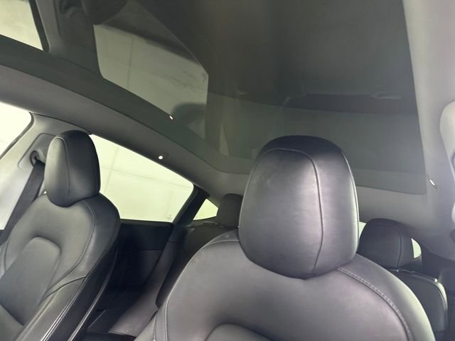 Used 2021 Tesla Model Y Long Range image 12