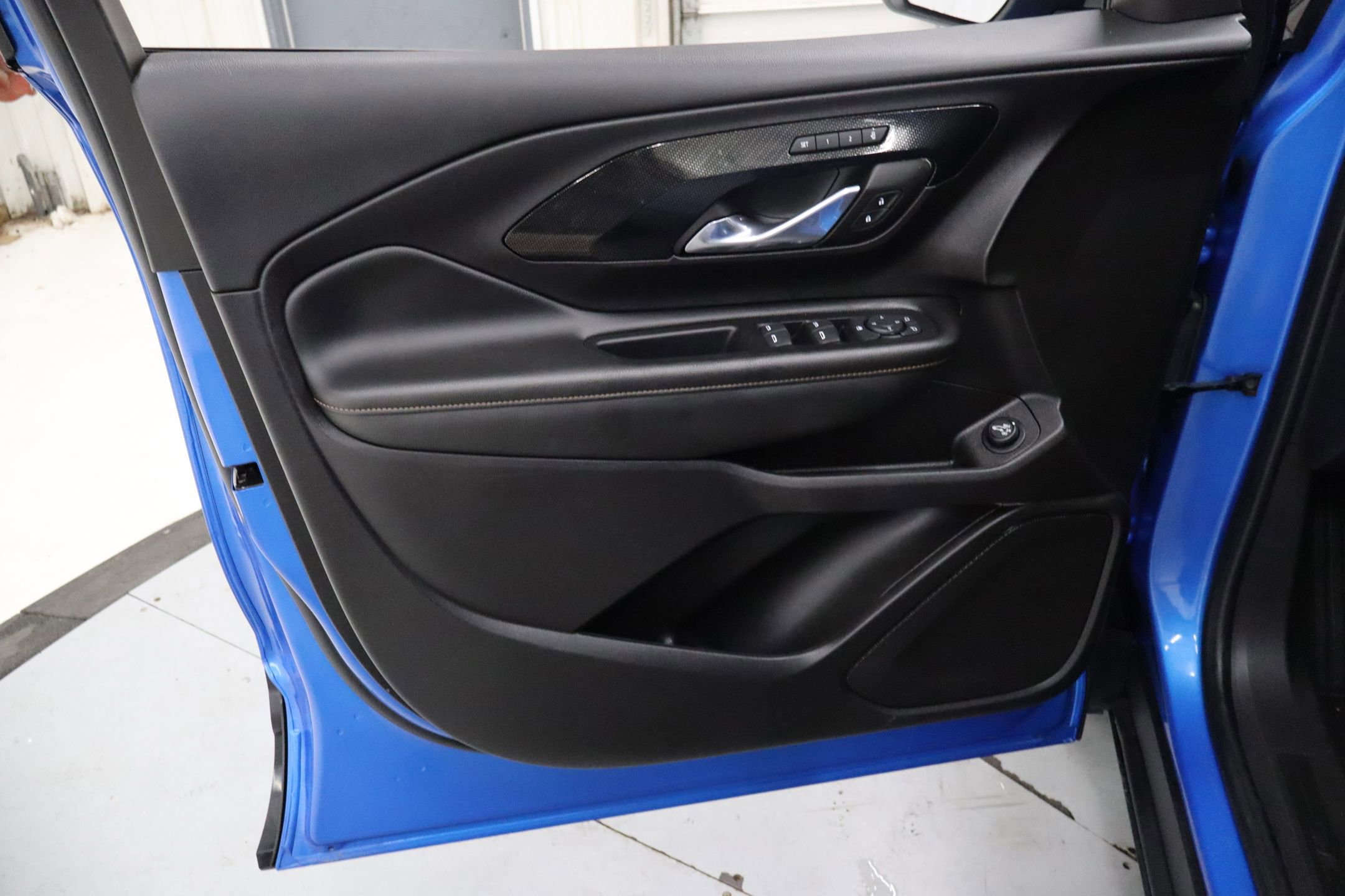 Used 2024 GMC Terrain AT4 w/ Tech Package image 14