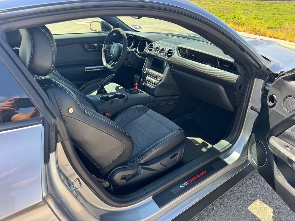 Used 2020 Ford Mustang Shelby GT350 w/ Technology Package RWD image 30