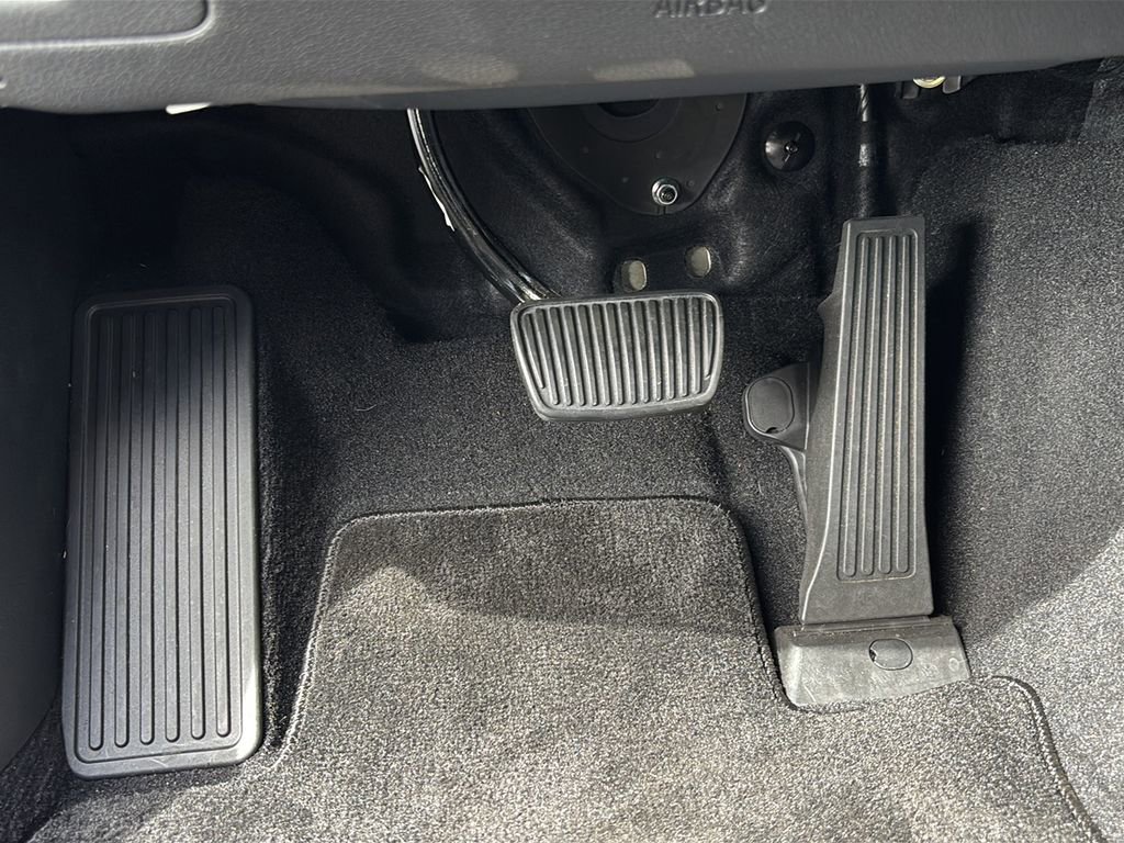 Certified 2026 Genesis G70 2.5T image 17