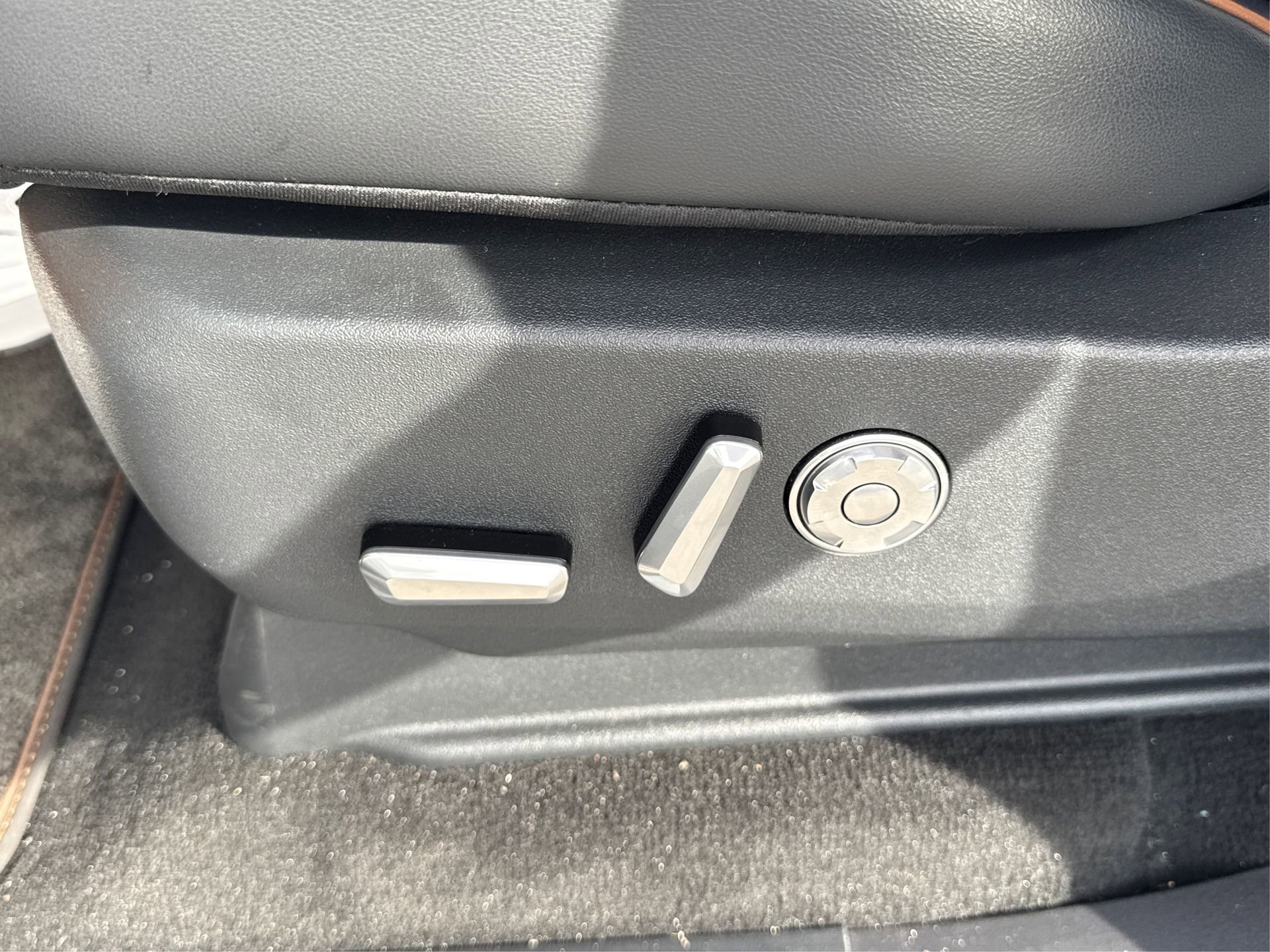 Used 2025 Lincoln Navigator Black Label image 24