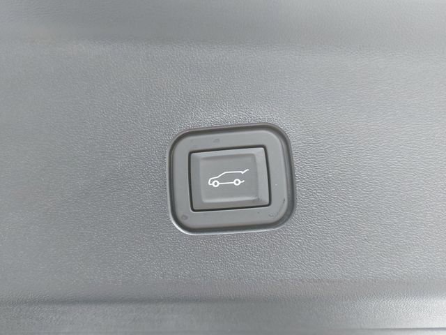 Used 2026 Cadillac Vistiq Luxury image 15