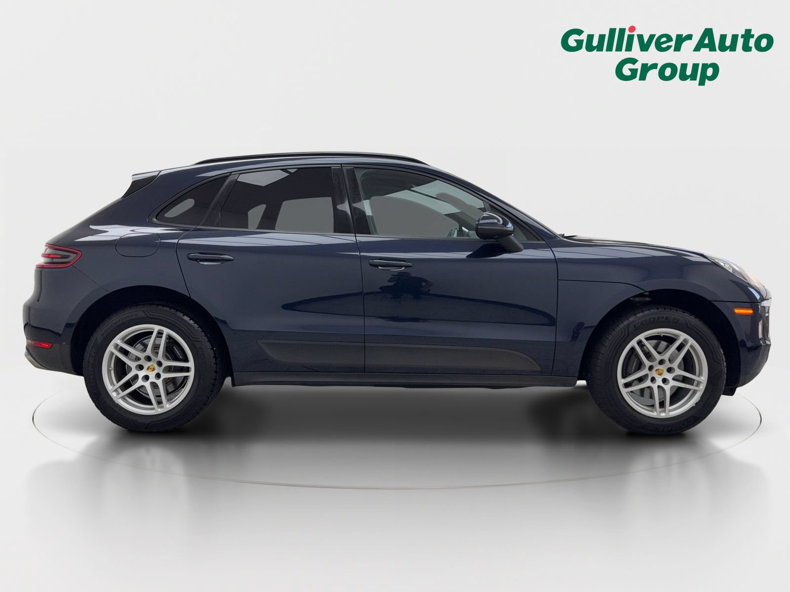 Used 2018 Porsche Macan AWD/4WD image 10