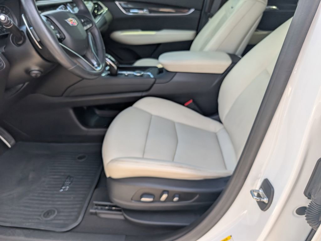 Used 2020 Cadillac XT6 Sport AWD/4WD image 12