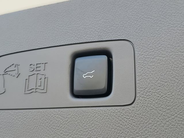 Certified 2024 Lincoln Corsair AWD image 8