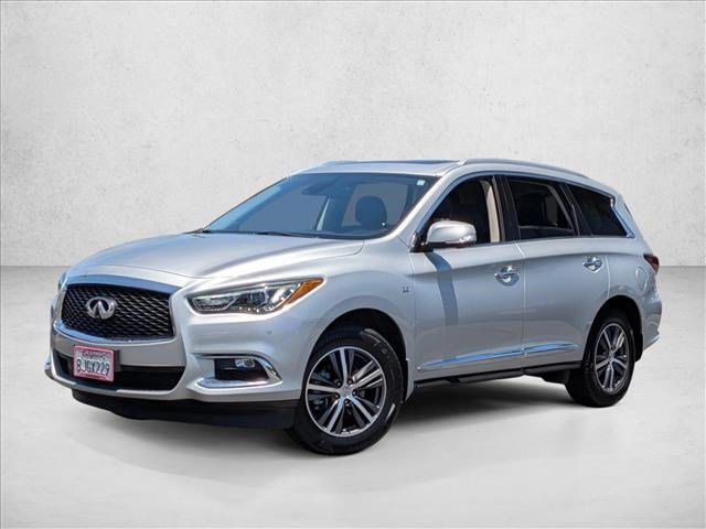Used 2019 INFINITI QX60 Luxe w/ Essential Package