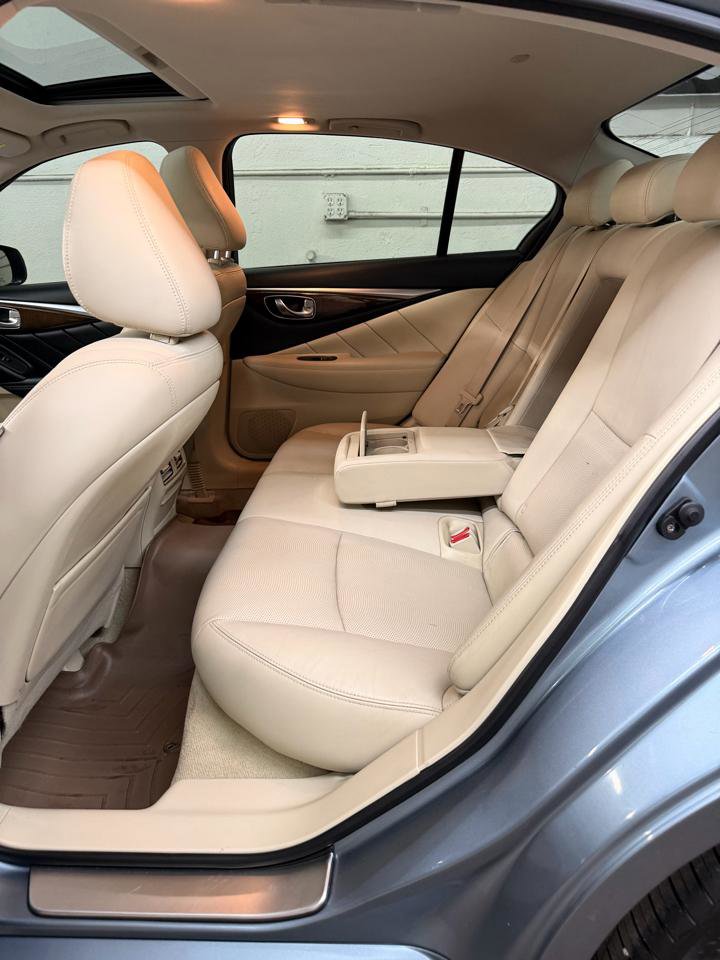 Used 2016 INFINITI Q50 3.0t Premium w/ Driver Assistance Package RWD image 30
