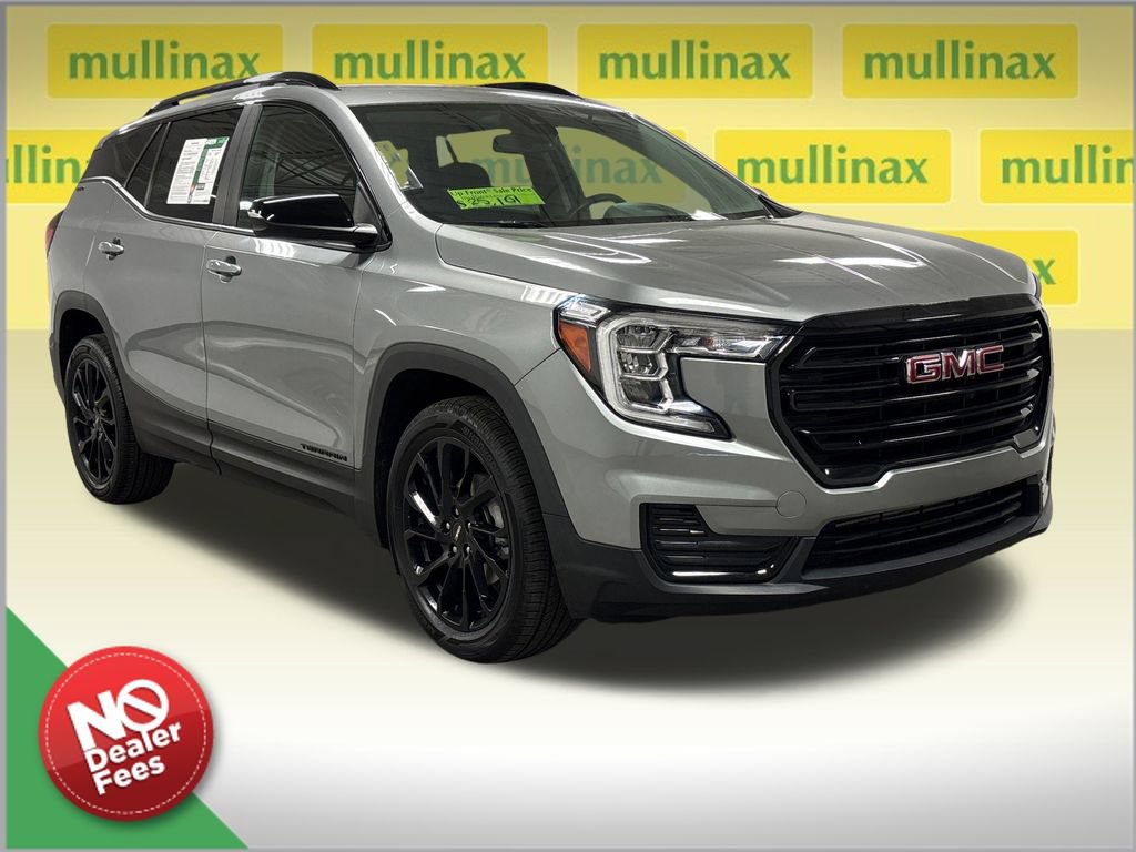 Used 2023 GMC Terrain SLE w/ Driver Convenience Package FWD image 1