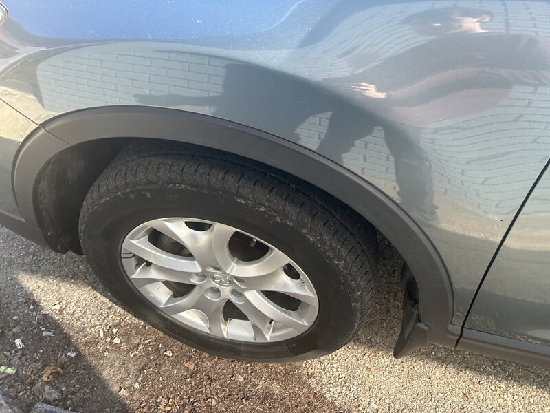 Used 2011 MAZDA CX-9 Touring w/ Moonroof & Bose Audio Pkg AWD/4WD image 23