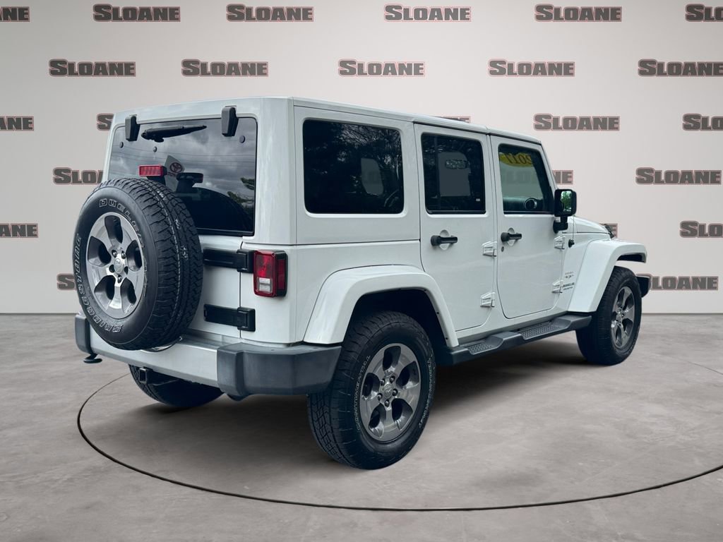 Used 2017 Jeep Wrangler Unlimited Sahara w/ Max Tow Package AWD/4WD image 5