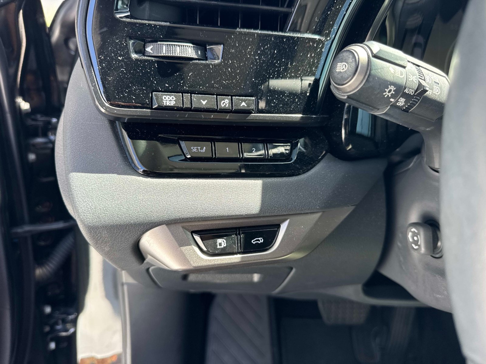 Used 2024 Lexus RX 350 Premium w/ Accessory Package (Z1) FWD image 33
