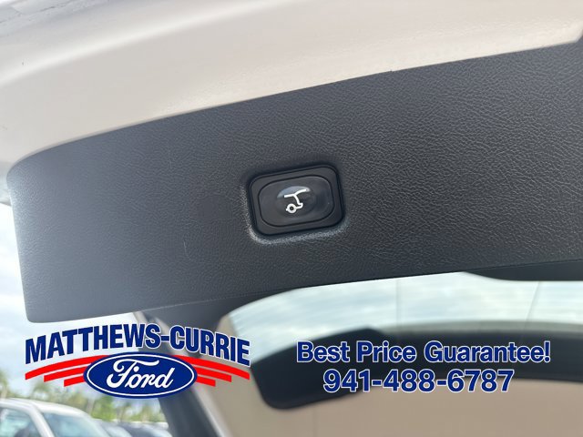 Used 2023 Lincoln Nautilus FWD w/ Premium Package image 14