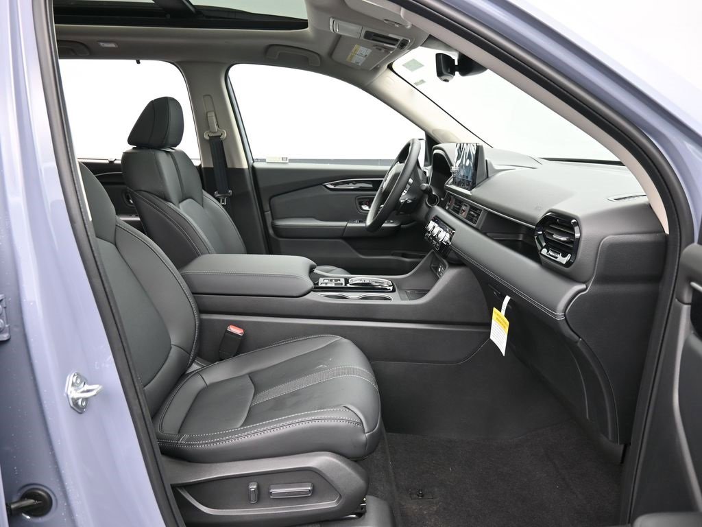 New 2025 Honda Pilot Touring image 42