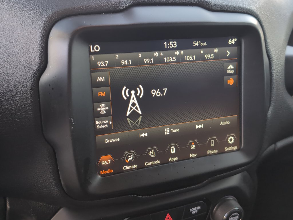 Used 2021 Jeep Renegade Trailhawk image 17