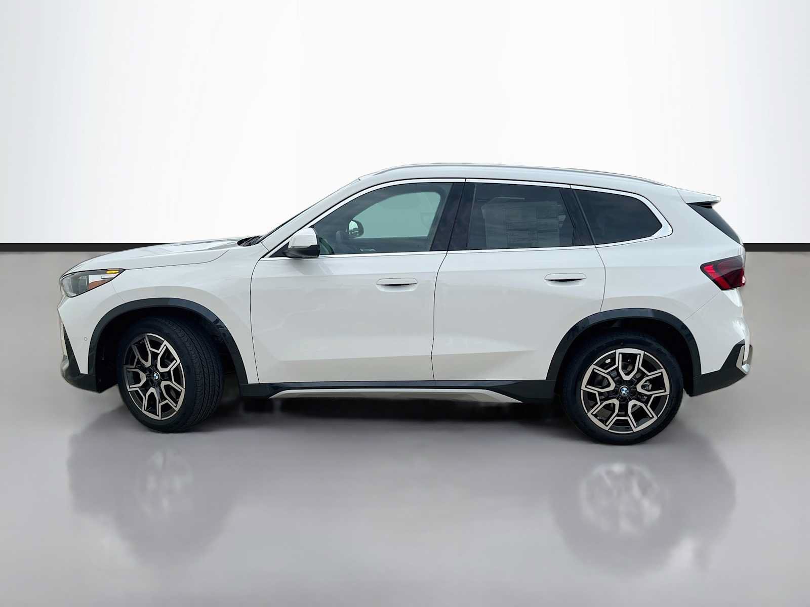 New 2027 BMW X1 xDrive28i AWD/4WD image 5