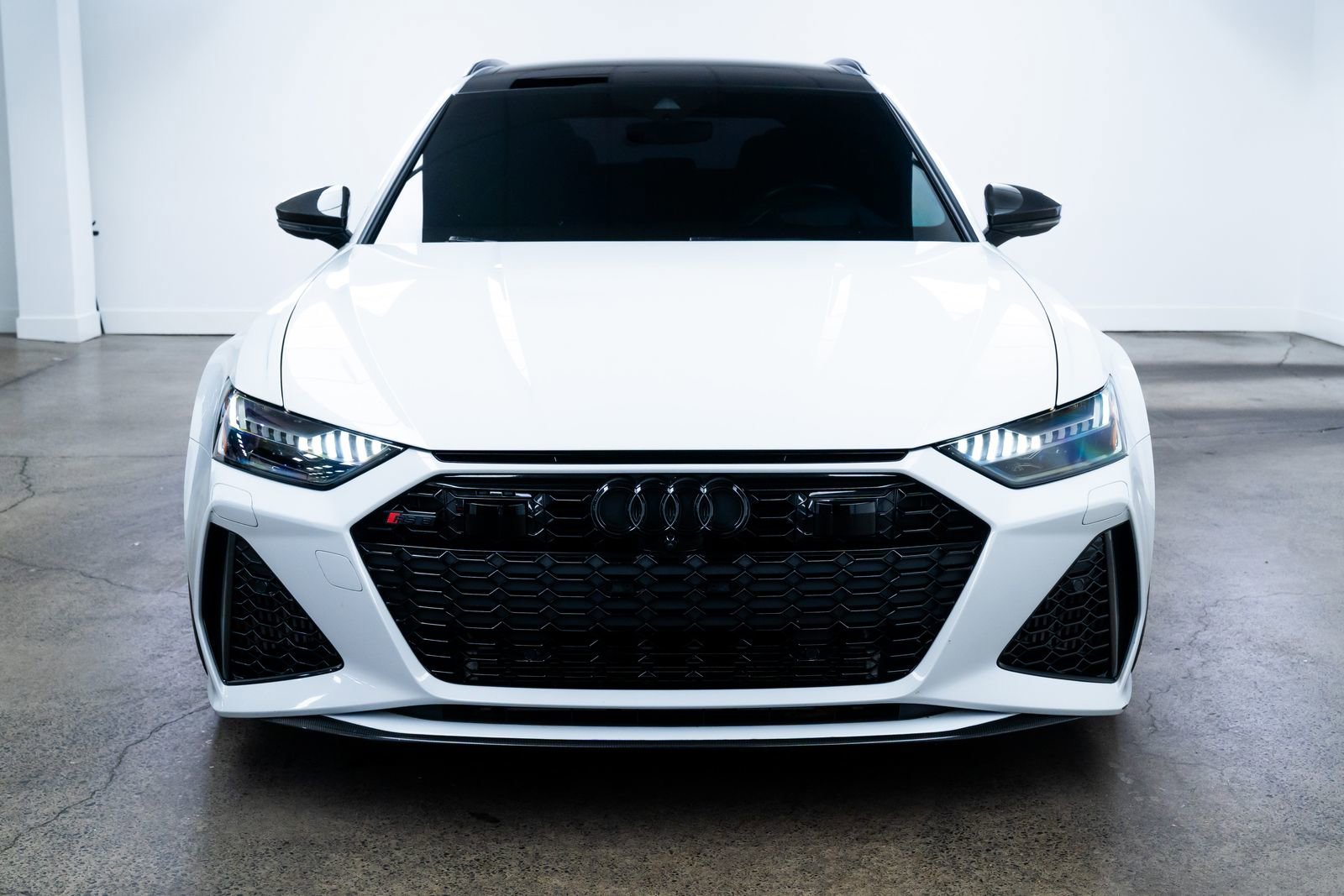 Used 2021 Audi RS 6 image 2