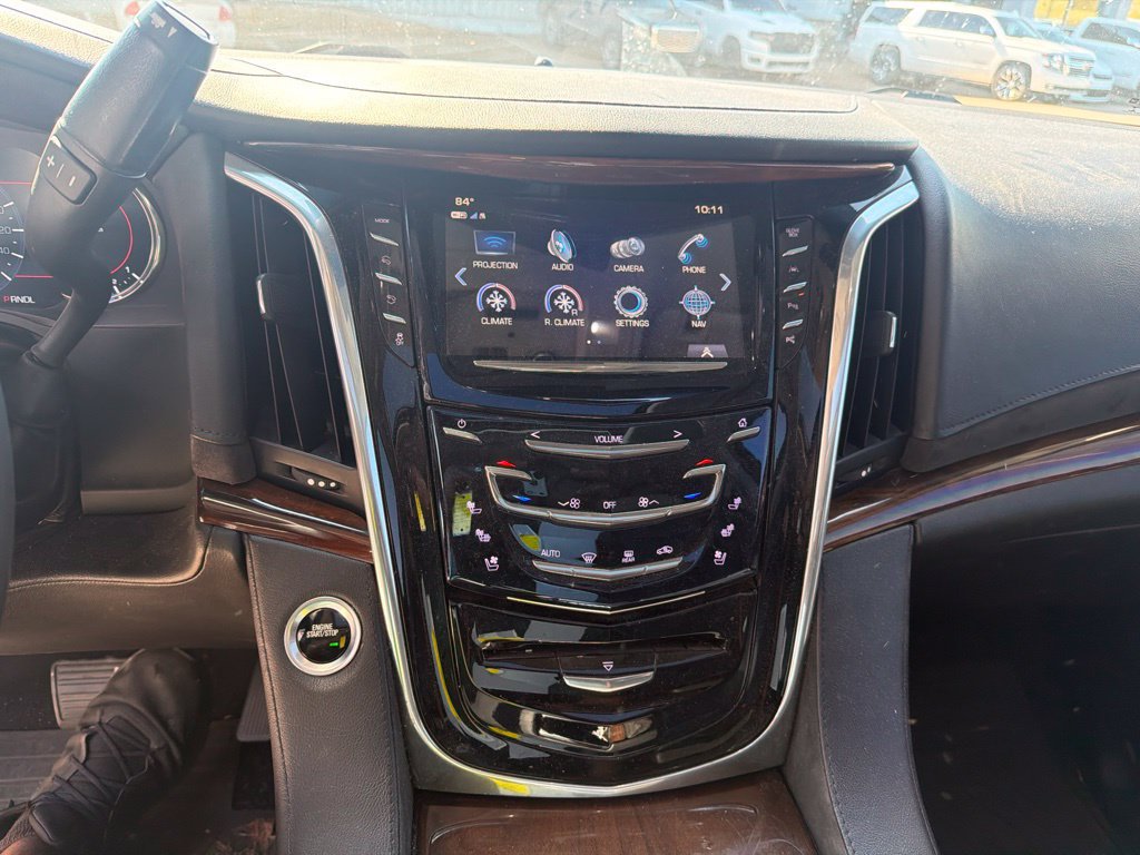 Used 2017 Cadillac Escalade ESV Premium Luxury AWD/4WD image 10