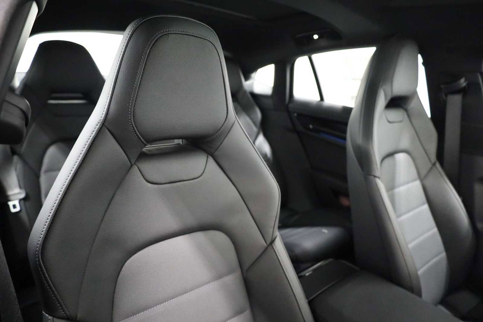 New 2026 Porsche Panamera image 22