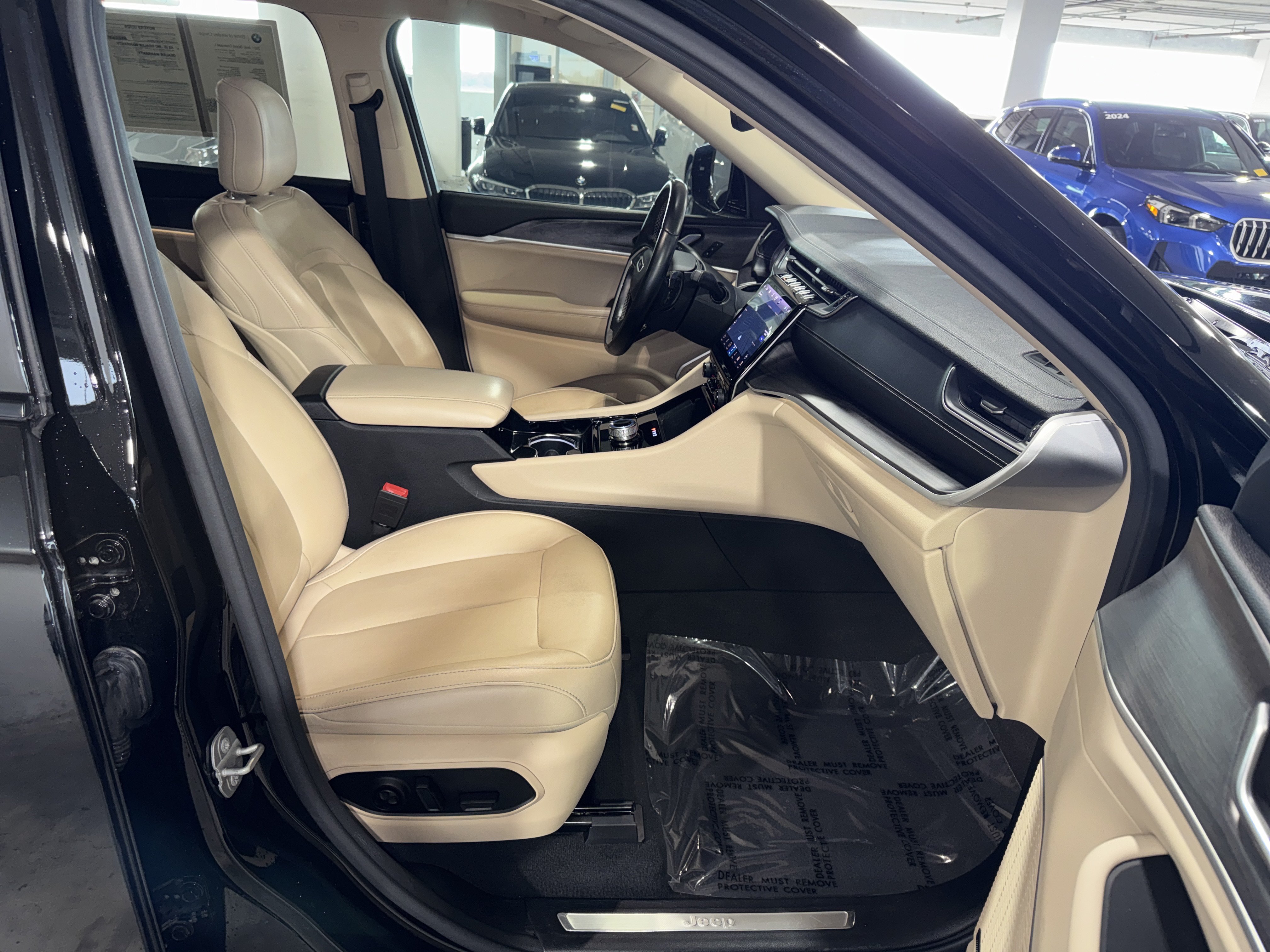 Used 2021 Jeep Grand Cherokee L Limited RWD image 10