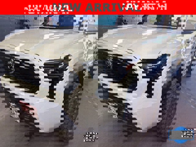 Used 2024 Toyota Tacoma TRD Off-Road image 4