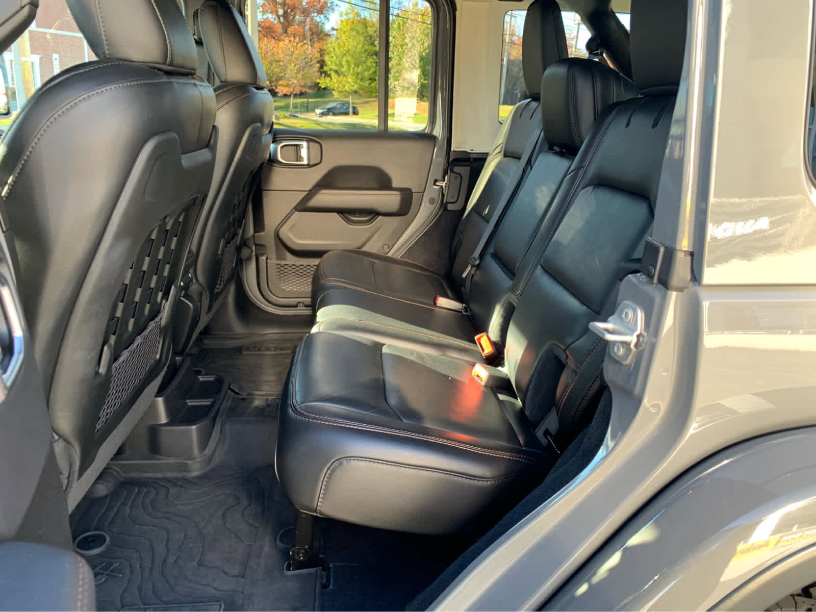 Used 2022 Jeep Wrangler Unlimited Rubicon w/ Trailer Tow Package image 24