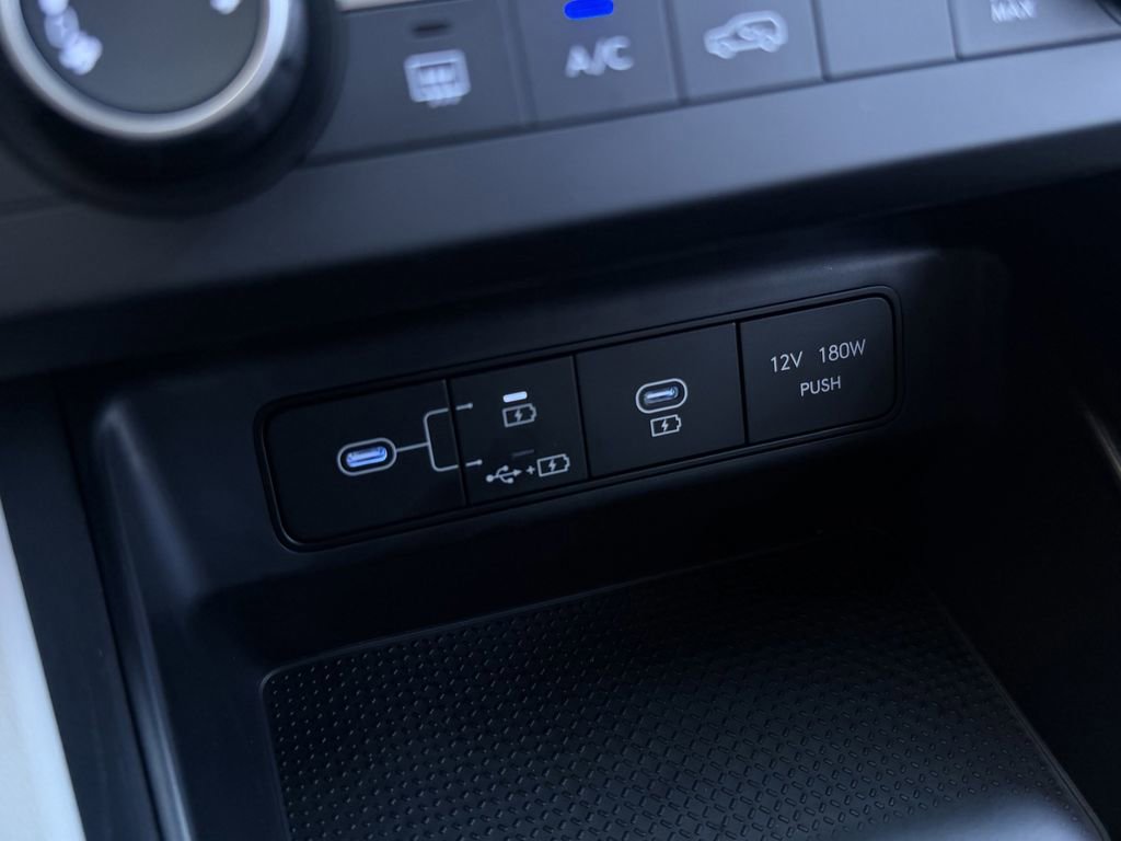 New 2026 Hyundai Tucson SE image 18