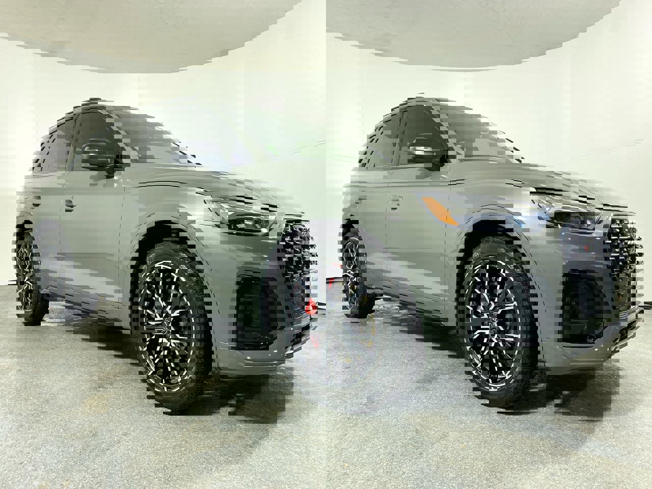 Certified 2023 Audi SQ5 Premium Plus w/ Premium Plus Package image 5