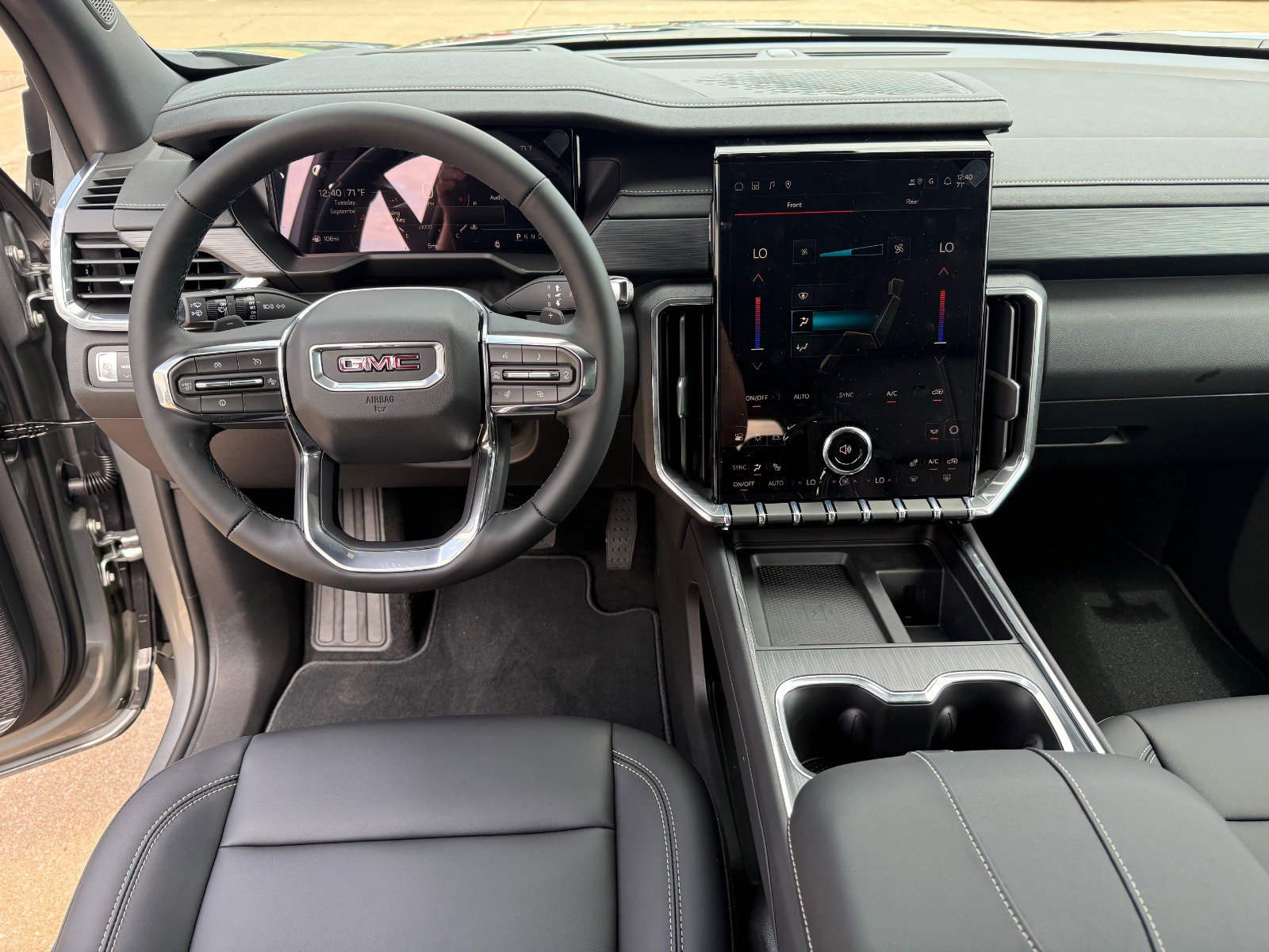 New 2026 GMC Acadia Elevation w/ Elevation Premium Package image 15