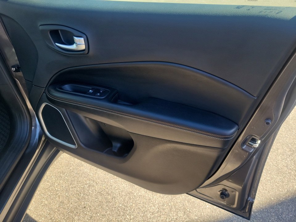 Used 2019 Jeep Compass Latitude w/ Popular Equipment Group image 35